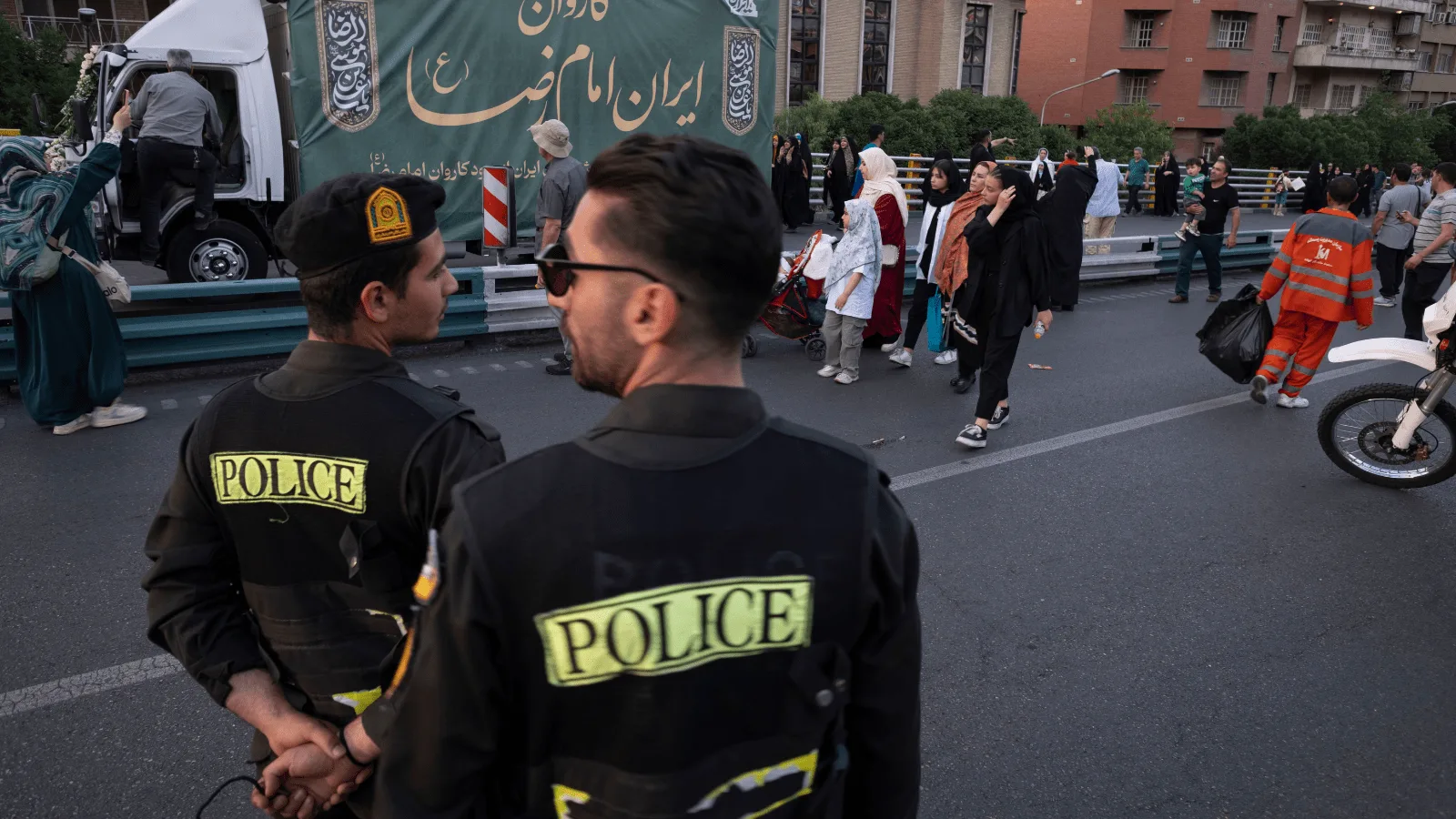 الحرس الثوري الإيراني: القبض على 6 أفراد بتهمة التجسس لصالح إسرائيل في همدان الحرس الثوري الإيراني: القبض على 6 أفراد بتهمة التجسس لصالح إسرائيل في همدان