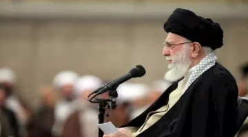 الحكومة الإيرانية: نحن نؤيد قواتنا العسكرية ونتوحد خلف قرارات خامنئي
