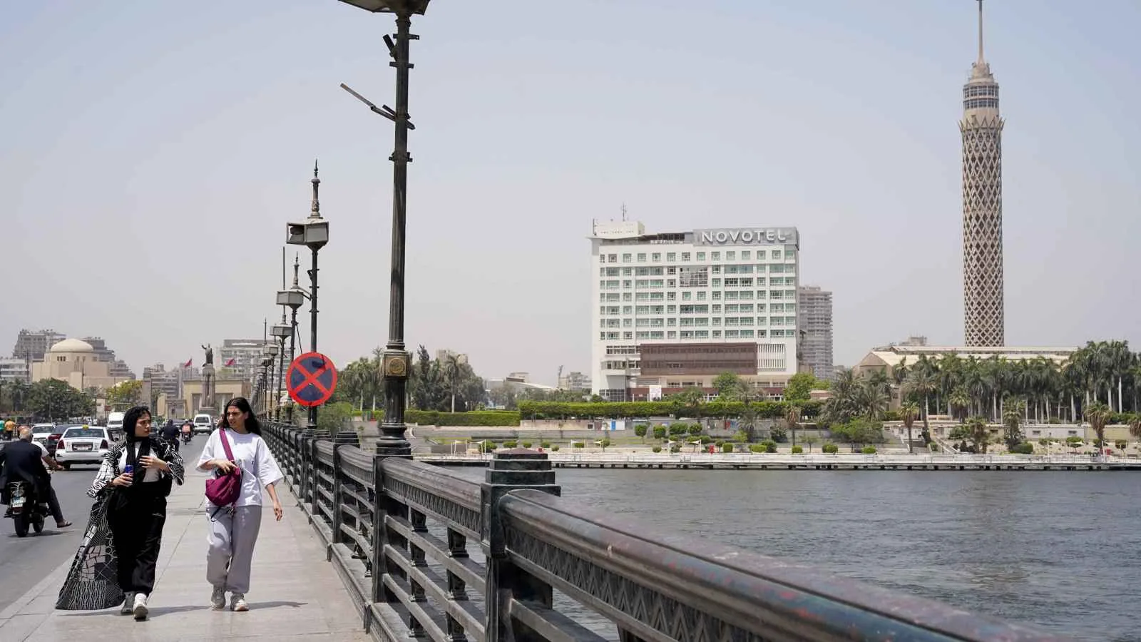 الحكومة المصرية تشرح تأثيرات الحرب على السلع والطاقة الكهربائية.. ما هي الحالة؟ الحكومة المصرية تشرح تأثيرات الحرب على السلع والطاقة الكهربائية.. ما هي الحالة؟
