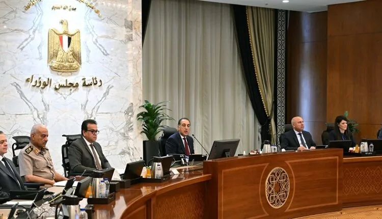 الحكومة تعلن تخصيص 26 ألف فدان في الجيزة لإنشاء مدينة صناعية في أطفيح الحكومة تعلن تخصيص 26 ألف فدان في الجيزة لإنشاء مدينة صناعية في أطفيح
