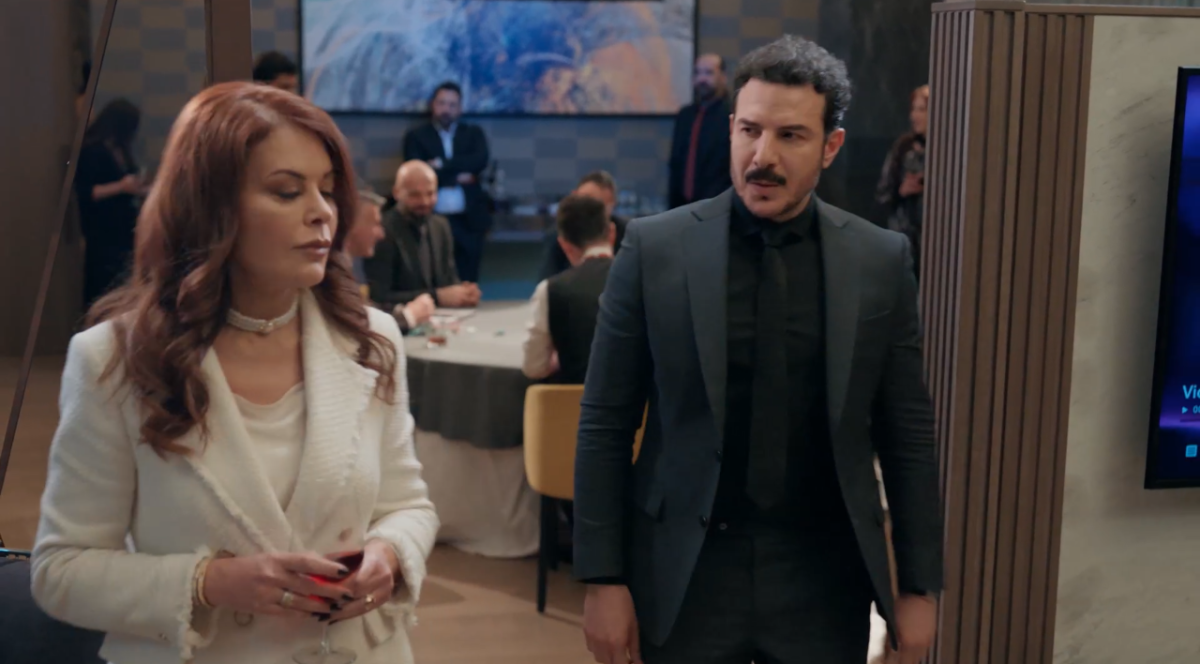 الحلقة 45 من المسلسل العربي آسر: باسل خياط يثير الفتنة بين حياة وراغب الحلقة 45 من المسلسل العربي آسر: باسل خياط يثير الفتنة بين حياة وراغب