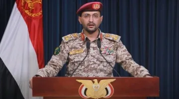الحوثيون يحذرون من استهداف السفن الأمريكية في حال انضمت واشنطن لهجمات ضد إيران.