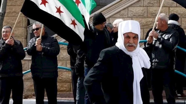 الخارجية السورية: نستنكر بشدة القصف الإسرائيلي للقرى والبلدات في محافظة درعا الخارجية السورية: نستنكر بشدة القصف الإسرائيلي للقرى والبلدات في محافظة درعا