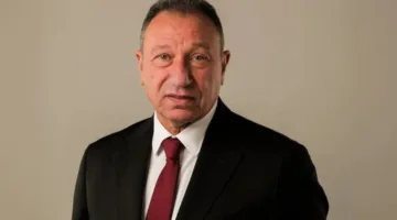 الخطيب يتغيب عن سفر الأهلي إلى أمريكا بسبب ظروف صحية.. ومرتجي يتولى قيادة البعثة.
