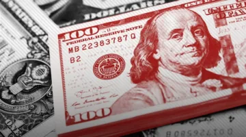 الدولار ينخفض amid تصاعد التوترات التجارية بين الولايات المتحدة والصين