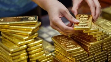 الذهب يتراجع بأكثر من 1%