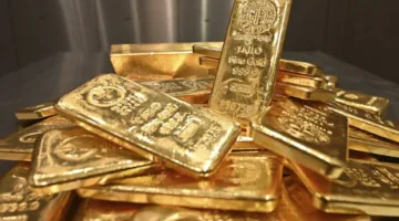 الذهب ينخفض بعد تثبيت أسعار الفائدة وإشارات باول تثير قلق الأسواق