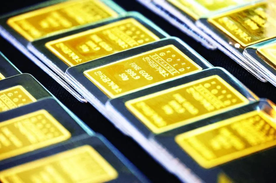 الذهب يواجه خسائر أسبوعية محتملة الذهب يواجه خسائر أسبوعية محتملة