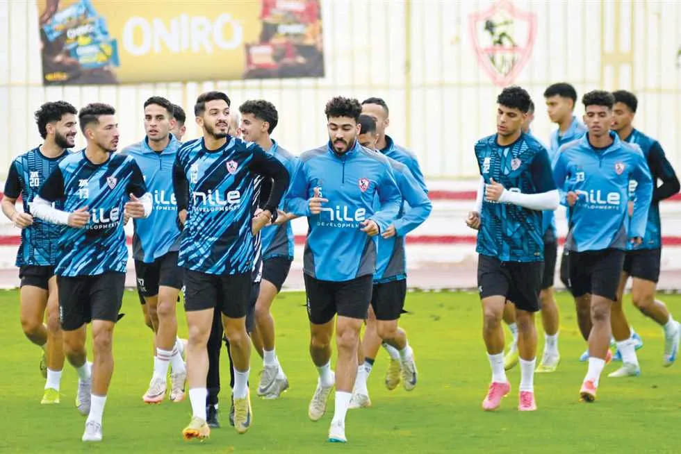 الرمادي يزيد من الضغط البدني للاعبي الزمالك استعدادًا لملاقاة بيراميدز الرمادي يزيد من الضغط البدني للاعبي الزمالك استعدادًا لملاقاة بيراميدز