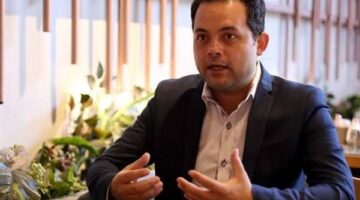 الزيـات: إنشاء لجنة أزمات خطوة إيجابية من الحكومة للتخفيف من آثار الحرب الإيرانية الإسرائيلية.