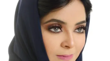 الساعة منتصف الليل