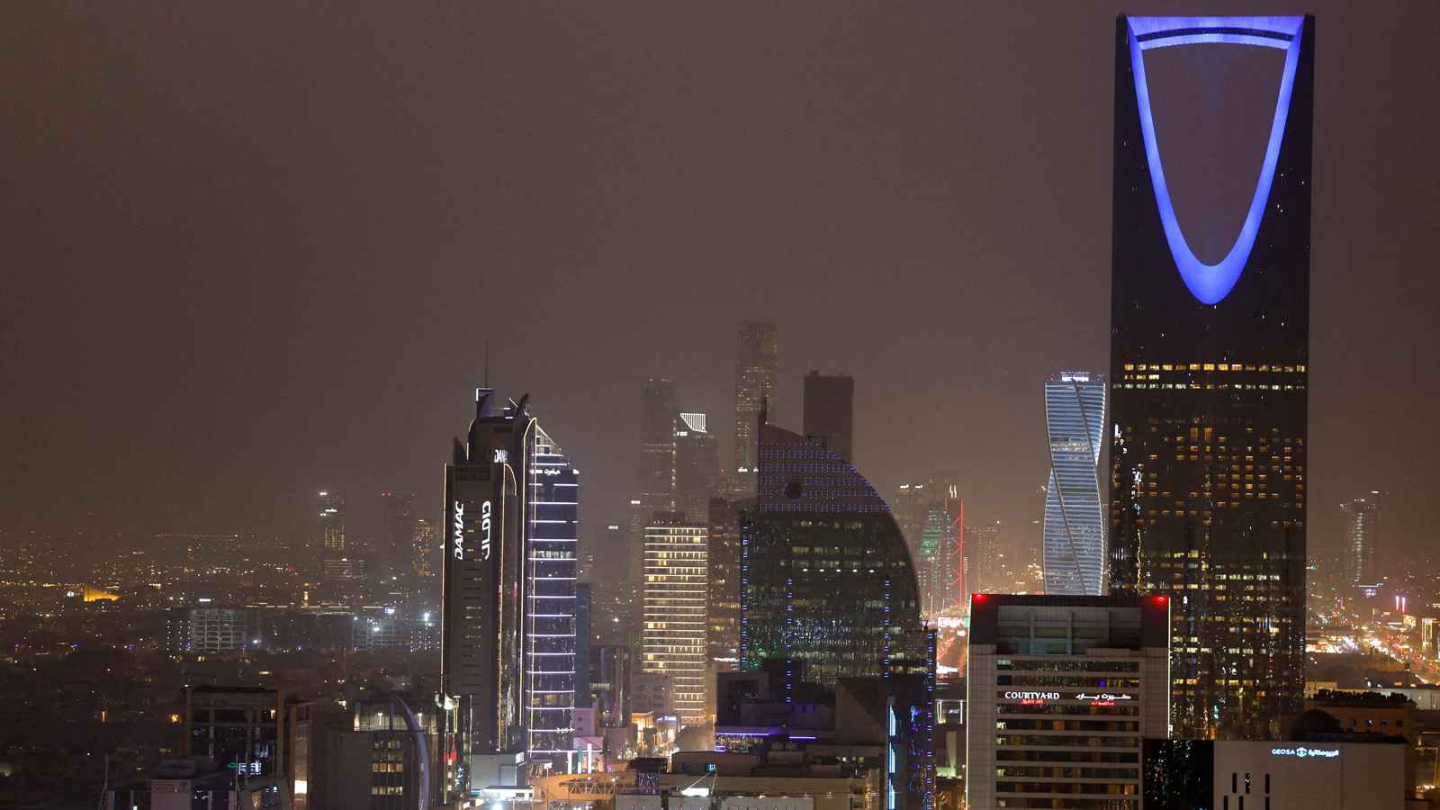 السعودية تتعاون مع “إنفست إيندستريال” لتعزيز توطين الصناعات المتطورة السعودية تتعاون مع “إنفست إيندستريال” لتعزيز توطين الصناعات المتطورة