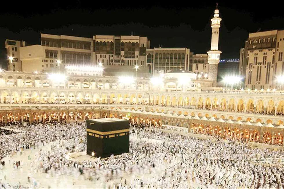 السعودية تحدد تاريخ بدء موسم العمرة 2025 وإتاحة إصدار التأشيرات