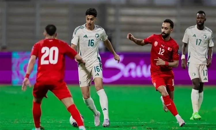 السعودية تحقق الفوز على البحرين بنتيجة 2-0 في تصفيات كأس العالم السعودية تحقق الفوز على البحرين بنتيجة 2-0 في تصفيات كأس العالم