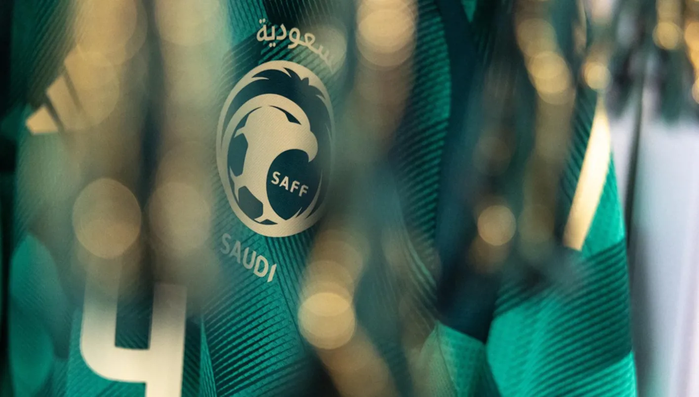 السعودية تخسر أحد أعمدة دفاعها في البطولة الذهبية. السعودية تخسر أحد أعمدة دفاعها في البطولة الذهبية.