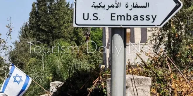 السفارة الأمريكية في إسرائيل تطلب من موظفيها البقاء في منازلهم. السفارة الأمريكية في إسرائيل تطلب من موظفيها البقاء في منازلهم.