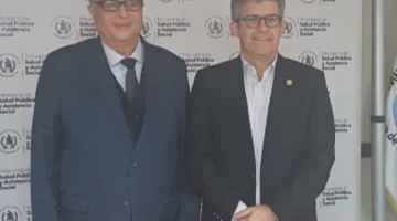 السفير المصري في غواتيمالا يجتمع مع وزير الصحة في غواتيمالا