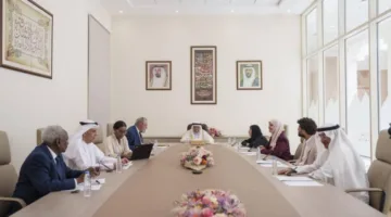 السلطان يرأس اجتماع مجلس أمناء أكاديمية الشارقة للفنون المسرحية