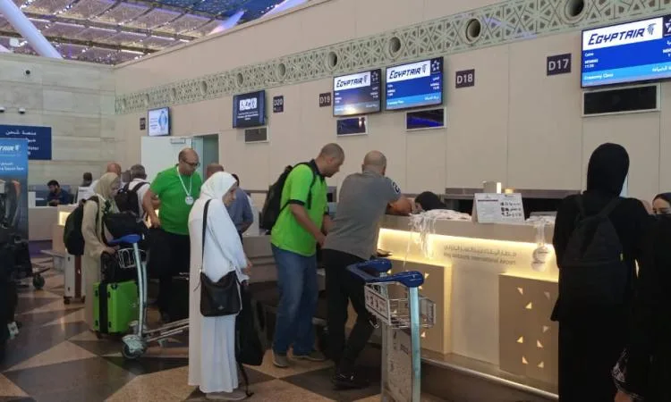 السياحة والمعالم: وصول حجّاج السياحة المصريين بسلام إلى القاهرة