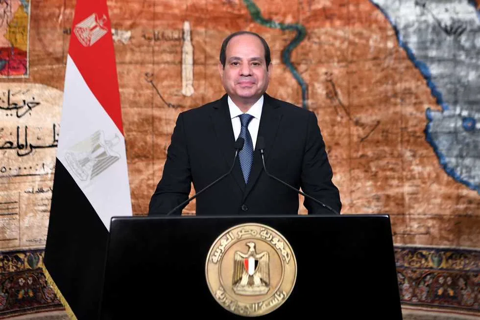 السيسي: ينبغي أن يكون التمويل بتكاليف تنافسية لتقليل النفقات السيسي: ينبغي أن يكون التمويل بتكاليف تنافسية لتقليل النفقات