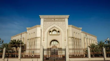 الشارقة تستكشف فرص تعزيز الاستثمارات مع سلطنة عمان