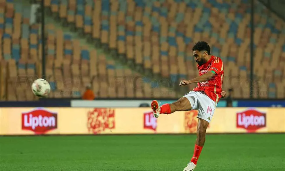 الشحات: مواجهة ميسي تجربة رائعة.. وأهمية اللاعب تظهر في تأثيره على اللحظات الحاسمة. الشحات: مواجهة ميسي تجربة رائعة.. وأهمية اللاعب تظهر في تأثيره على اللحظات الحاسمة.
