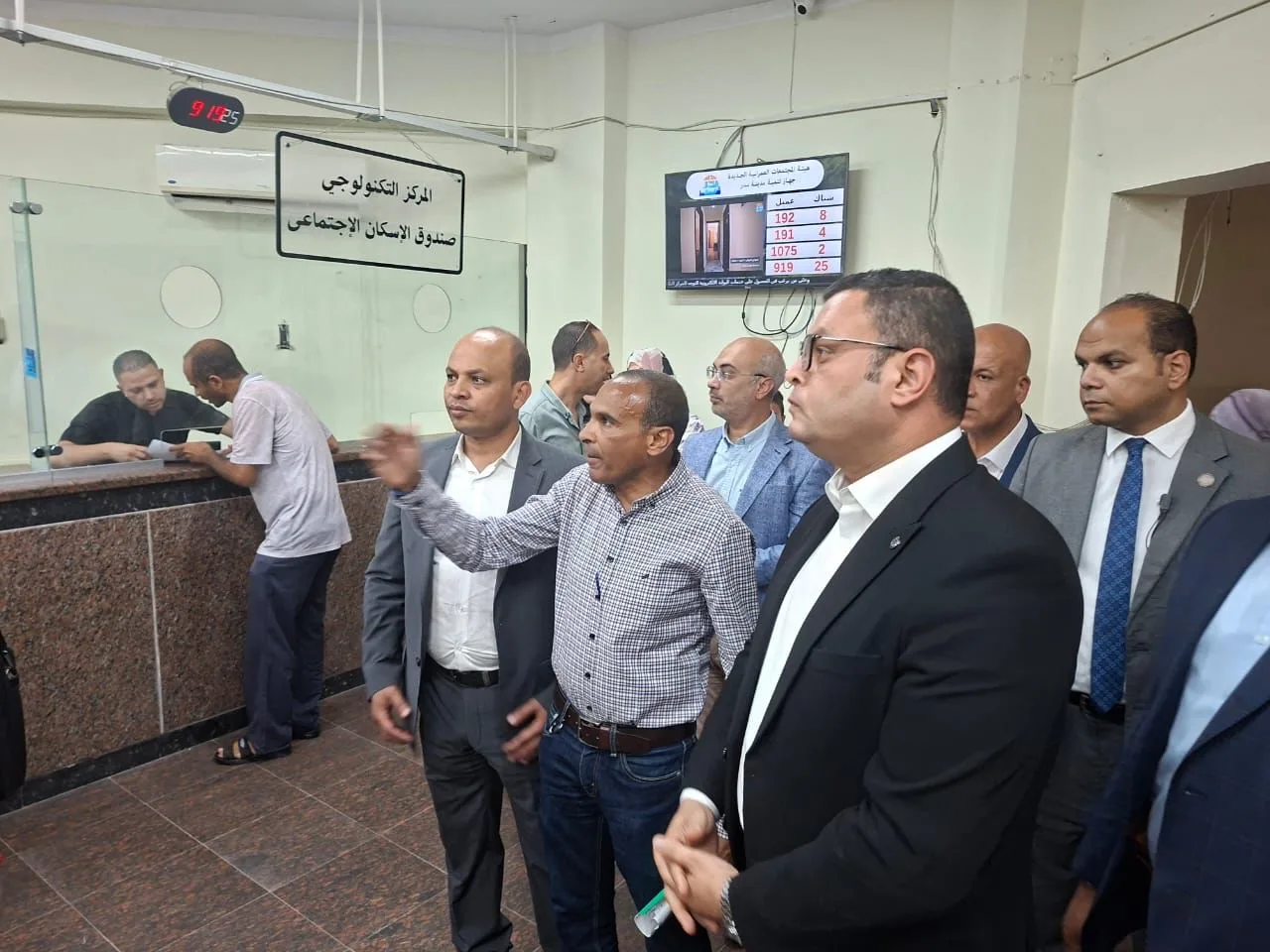 الشربيني يزور المركز التكنولوجي في مدينة بدر ويوجه بمتابعة تقدم مشروعات الإسكان والخدمات الشربيني يزور المركز التكنولوجي في مدينة بدر ويوجه بمتابعة تقدم مشروعات الإسكان والخدمات