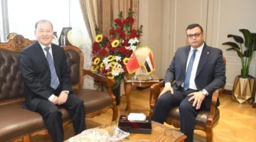 الشربيني يلتقي نائب وزير الإسكان الصيني لمناقشة فرص التعاون المشترك
