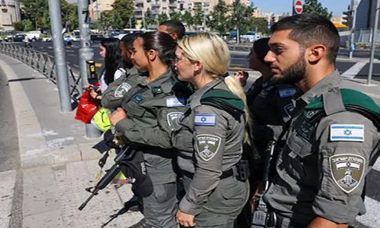 الشرطة الإسرائيلية تطلب إخلاء المنازل بعد نشوب حرائق كبيرة في حيفا والجليل