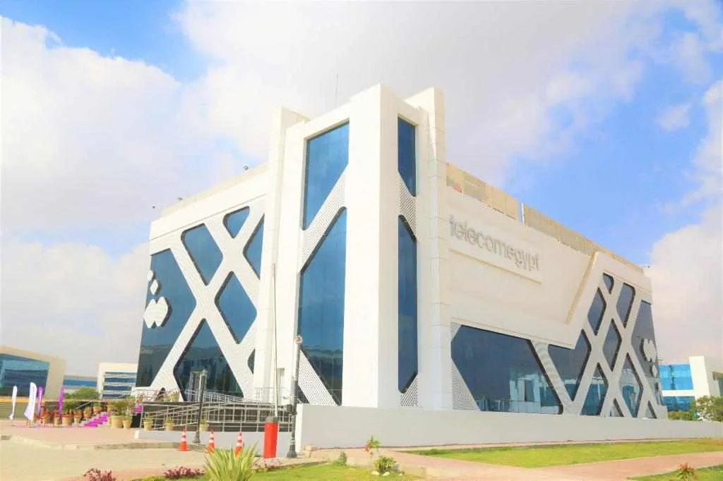 الشركة المصرية للاتصالات تتعاون مع تحالف عالمي لإطلاق كابل يربط بين آسيا وأوروبا وأفريقيا الشركة المصرية للاتصالات تتعاون مع تحالف عالمي لإطلاق كابل يربط بين آسيا وأوروبا وأفريقيا