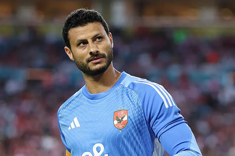 الشناوي: سنخوض مباراة بالميراس بتركيز كبير وهدفنا إسعاد جماهير الأهلي. الشناوي: سنخوض مباراة بالميراس بتركيز كبير وهدفنا إسعاد جماهير الأهلي.