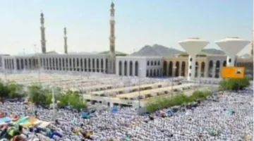 الشيخ صالح بن حميد يقدم خطبة عرفة اليوم من مسجد نمرة.