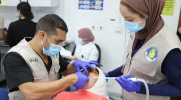 الصحة: فريق من أطباء الأسنان المصريين المقيمين في الولايات المتحدة يقدم خدمات طبية تطوعية في مركز طب الأسنان بزهراء مدينة نصر.