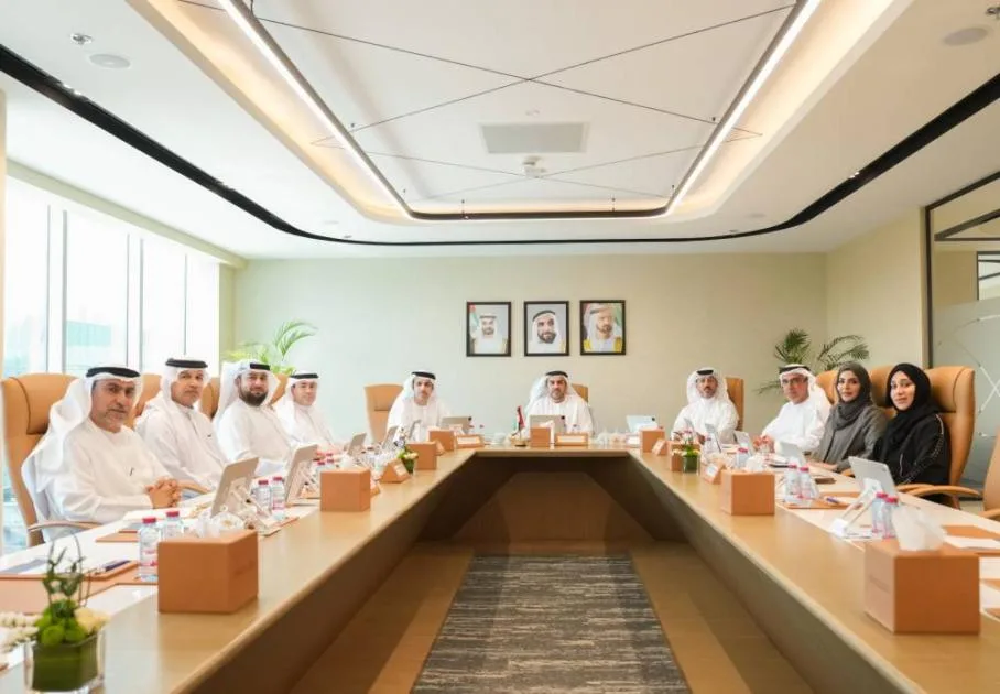 «الصحة في الإمارات» تقدم تقرير الأداء المالي