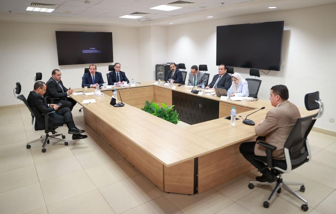 الصحة: لجنة تقييم أداء مديري ووكلاء المديريات تستمر في إجراء المقابلات الشخصية للمرشحين للمناصب القيادية لليوم الثاني الصحة: لجنة تقييم أداء مديري ووكلاء المديريات تستمر في إجراء المقابلات الشخصية للمرشحين للمناصب القيادية لليوم الثاني