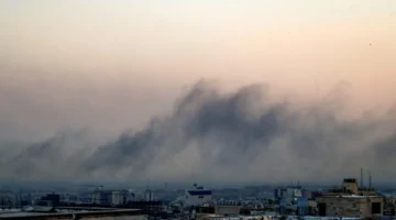 الصين تبدأ في إعادة مواطنيها من إيران