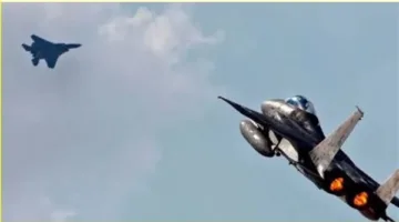 الطائرات المروحية الإسرائيلية تقصف بكثافة المناطق الجنوبية لخان يونس.
