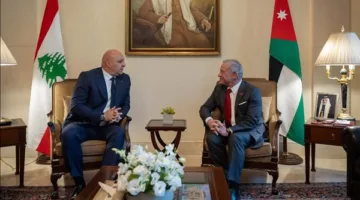 العاهل الأردني ورئيس لبنان يتناولان التحديات الإقليمية وسبل تعزيز التعاون الأمني.. ويشددان على رفض خطط التهجير