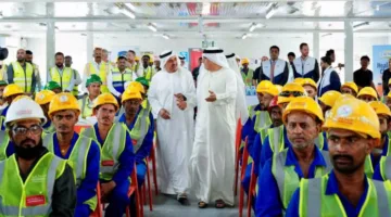 العور يراجع الاستعدادات لتنفيذ حظر العمل خلال فترة الظهيرة