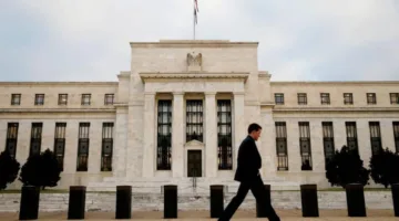 الغموض يهيمن على الموقف.. البنوك المركزية تواجه تحديات في تعديل أسعار الفائدة