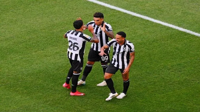الفريق الأول الذي يحقق التأهل إلى الدور الثاني في كأس العالم للأندية 2025 الفريق الأول الذي يحقق التأهل إلى الدور الثاني في كأس العالم للأندية 2025