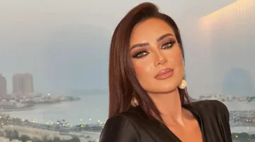 الفستان الأسود: رمز الأناقة للذي يتقن ارتداءه.