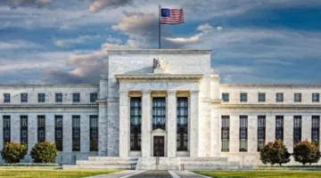 الفيدرالي الأمريكي يبقي على سعر الفائدة في نطاق 4.25%-4.50% للمرة الرابعة خلال ولاية ترامب الثانية