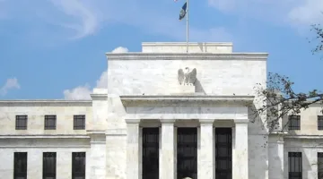 الفيدرالي الأمريكي يواجه ترامب ويثبت أسعار الفائدة للمرة الرابعة: المستقبل لا يزال غامضاً