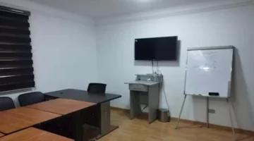 القبض على مسؤول مؤسسة تعليمية غير حقيقية في مدينة نصر