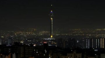 القوات الإسرائيلية تقصف مواقع في قلب العاصمة الإيرانية.