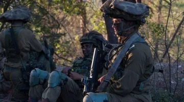 “القوات الخاصة الإسرائيلية تقوم بعمليات سرية في إيران قبل تنفيذ الهجمات: ‘تفاصيل'”  
13 يونيو 2025 | 12:21 ظهراً
