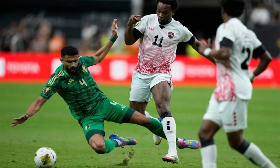 الكأس الذهبية: المكسيك تتصدر مجموعتها وتلتقي بالسعودية في دور الثمانية الكأس الذهبية: المكسيك تتصدر مجموعتها وتلتقي بالسعودية في دور الثمانية