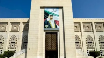 الكويت تندد بالاعتداءات على قاعدة العديد وتؤكد تأييدها التام لقطر