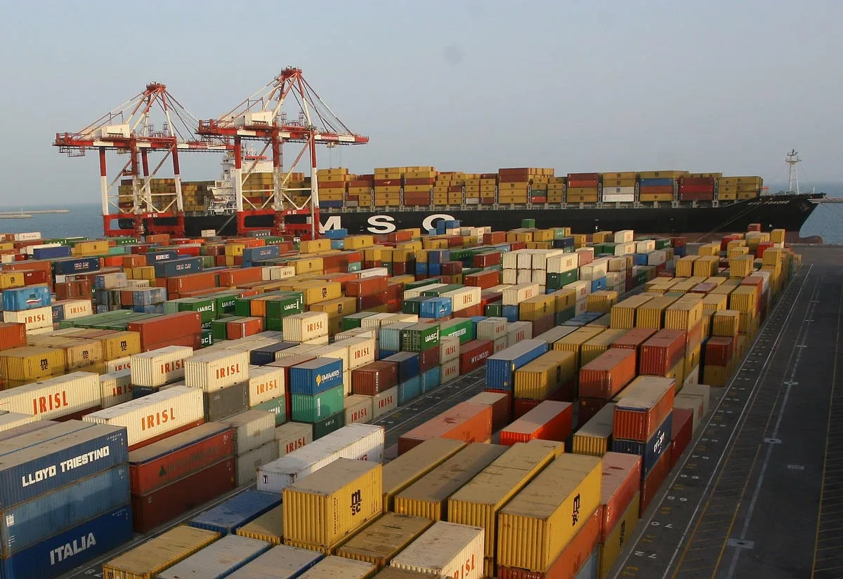 اللدائن والمطاط تحقق أكبر حصة في صادرات المملكة غير النفطية بنسبة 21.7% اللدائن والمطاط تحقق أكبر حصة في صادرات المملكة غير النفطية بنسبة 21.7%